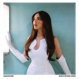 MADISON BEER - SILENCE BETWEEN SONGS (1CD)