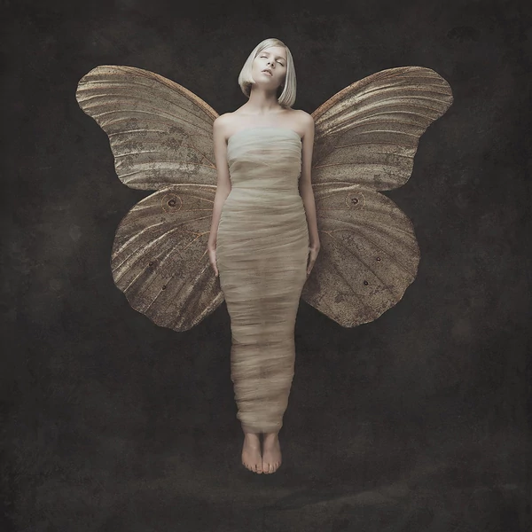 Aurora - All My Demons Greeting Me As a Friend
