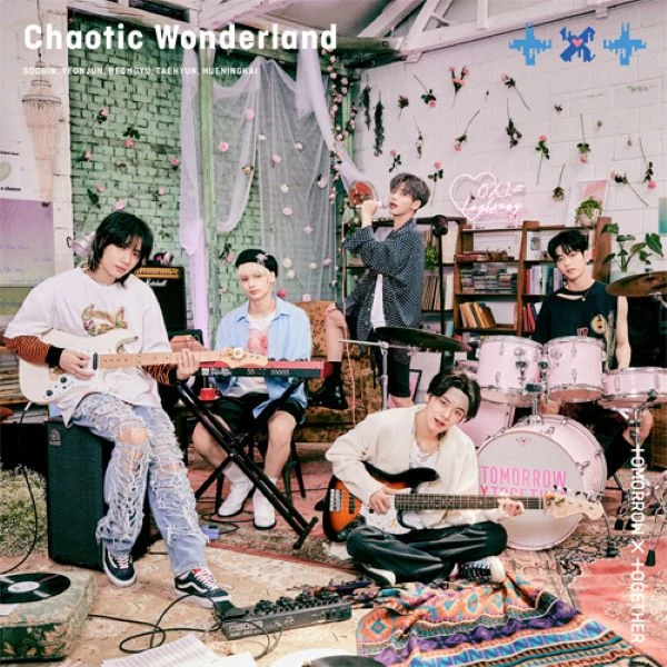 TOMORROW X TOGEHTER - CHAOTIC WONDERLAND (1CD + DVD, LIMITED EDITION, VERSION B)